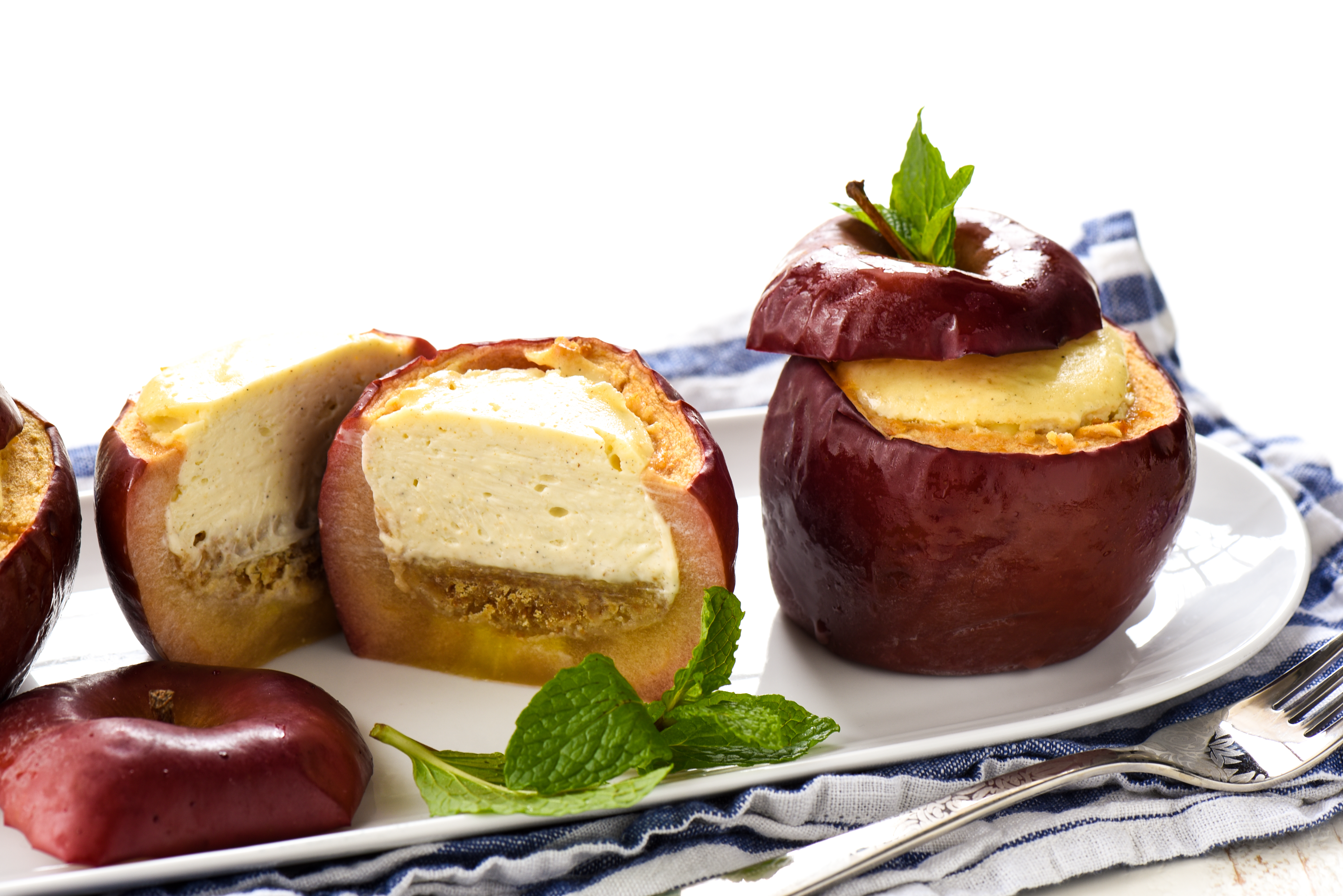 Baked Apples Stuffed with Cheesecake