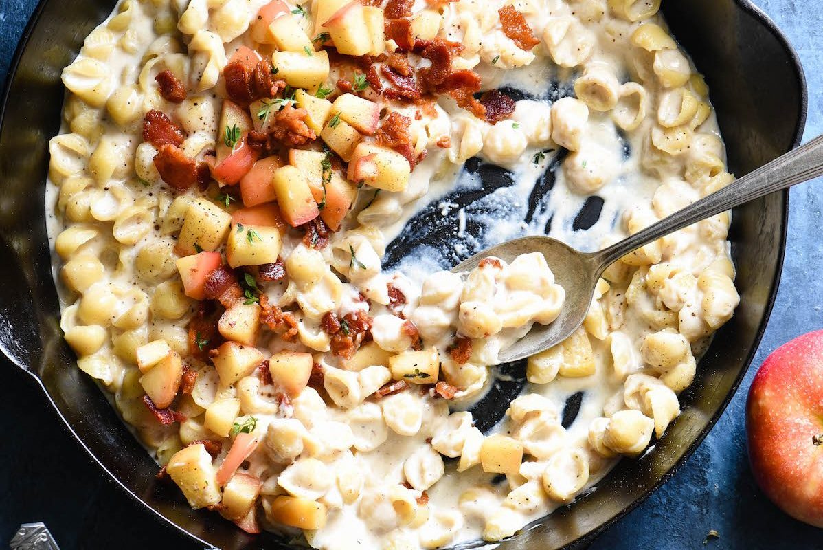 Skillet Mac And Cheese With Bacon and Michigan Apples