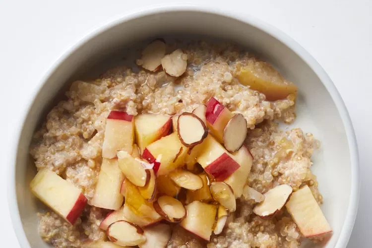 Apple-Cinnamon Quinoa Bowl
