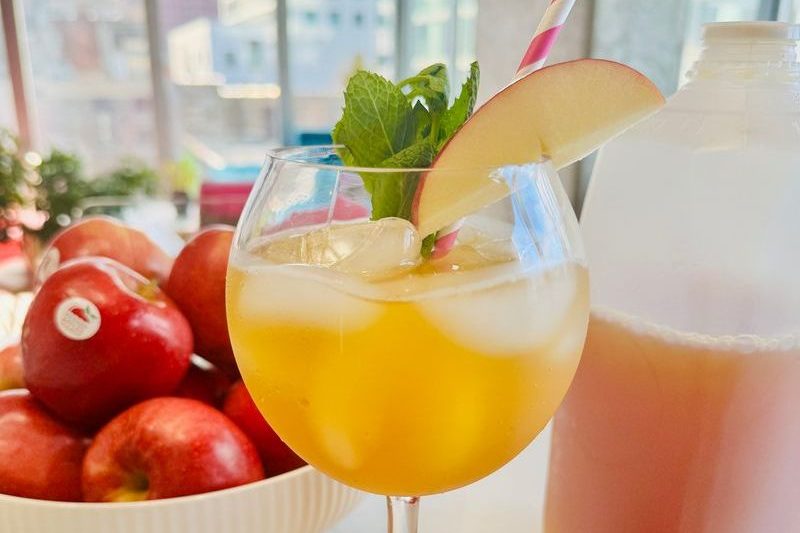 Michigan Apple Sour Spritz