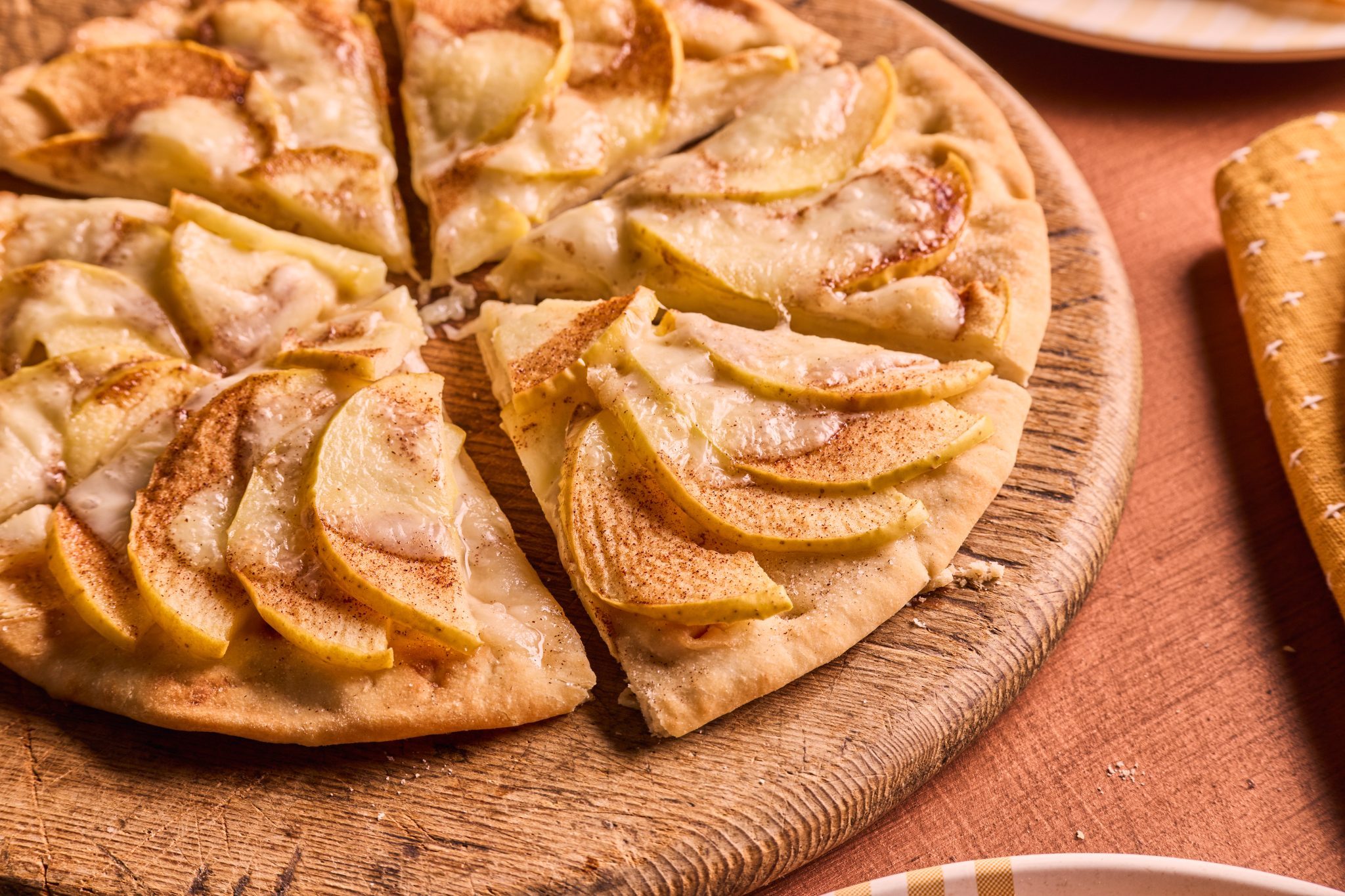 Cinnamon, Apple and Crecenza Pizza