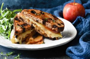 Michigan Apple Grilled Cheese