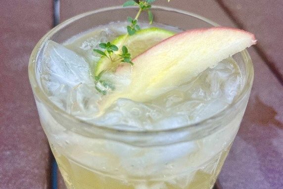 Michigan Apple Ginger Mocktail