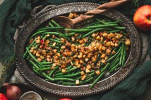 Sauteed Green Beans With Apples And Shallots-2 Sauteed Green Beans With Apples And Shallots-2