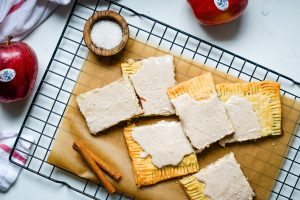 MAC_ApplesauceBrownSugarPopTarts-5 MAC_ApplesauceBrownSugarPopTarts-5